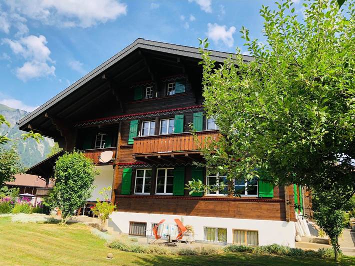 Ferienwohnung für 2 Personen, mit Balkon und Garten in Lenk