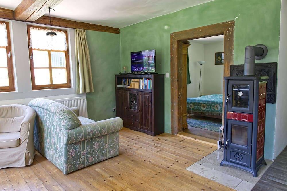 Ganze Wohnung, Ruhige Ferienwohnung im Schlosspark Glücksbrunn – direkt am Altensteiner Park in Schweina, Bad Liebenstein