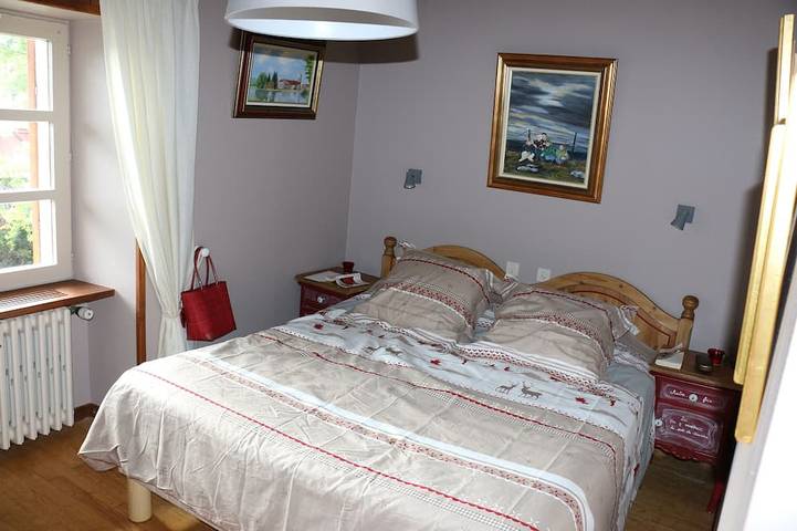 Location de vacances pour 15 personnes, avec jardin et terrasse à Morbier - 4