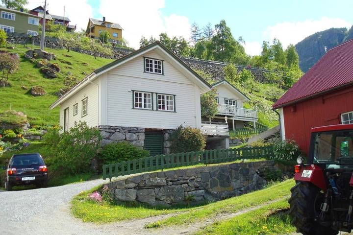 Fjellhytte for 4 personer, med Terrasse i Stranda 