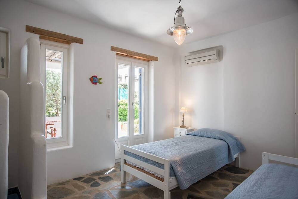 Parasporos: huis met adembenemend uitzicht op de zonsondergang in Parasporos, Paros