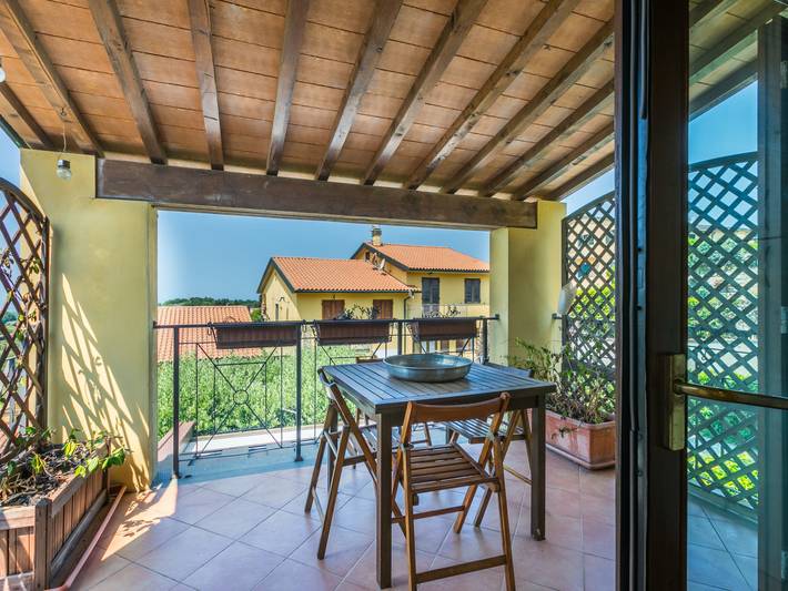 Ferienwohnung für 5 Personen, mit Balkon und Terrasse sowie Garten in Guardistallo