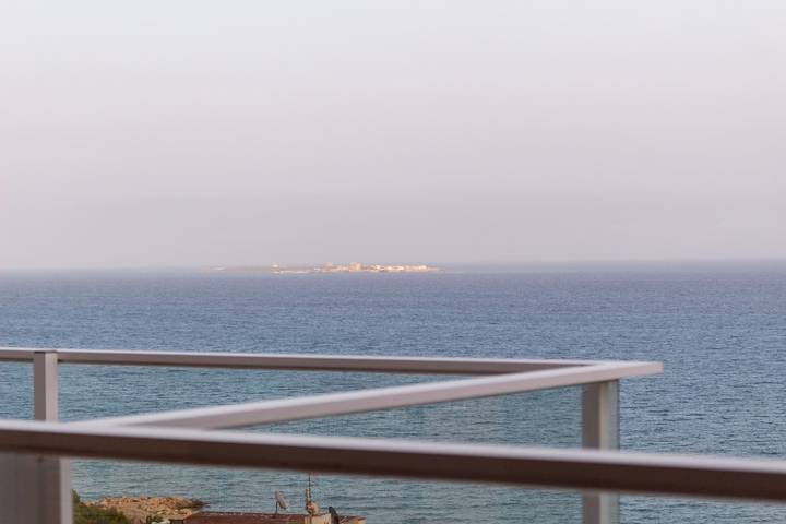 Apartamento entero, The Tower - Seaview & terrace in Santiago Bernabeu, Santa Pola