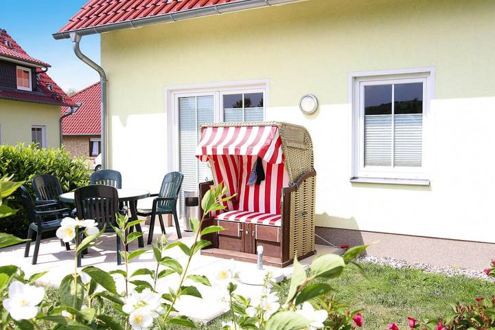 Ferienhaus für 6 Personen, mit Terrasse und Garten sowie Sauna in Kühlungsborn - 3