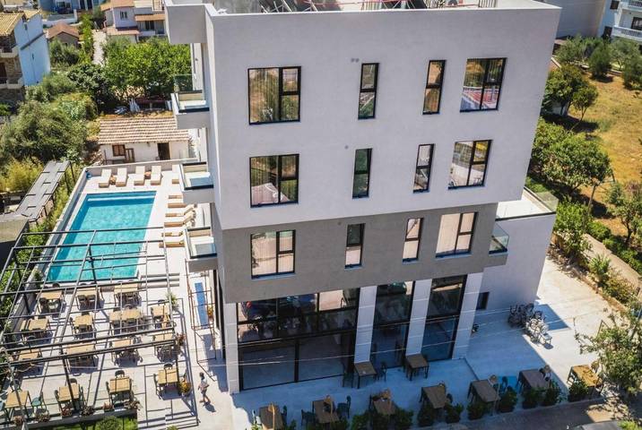 Hotel dla 2 osób, z ogród i balkon oraz basen w Ksamil