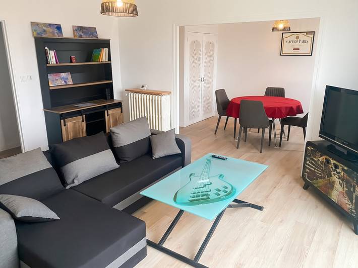 Appartement entier, Appartement charmant à Auch - 80 m² avec balcon in Auch, Gers