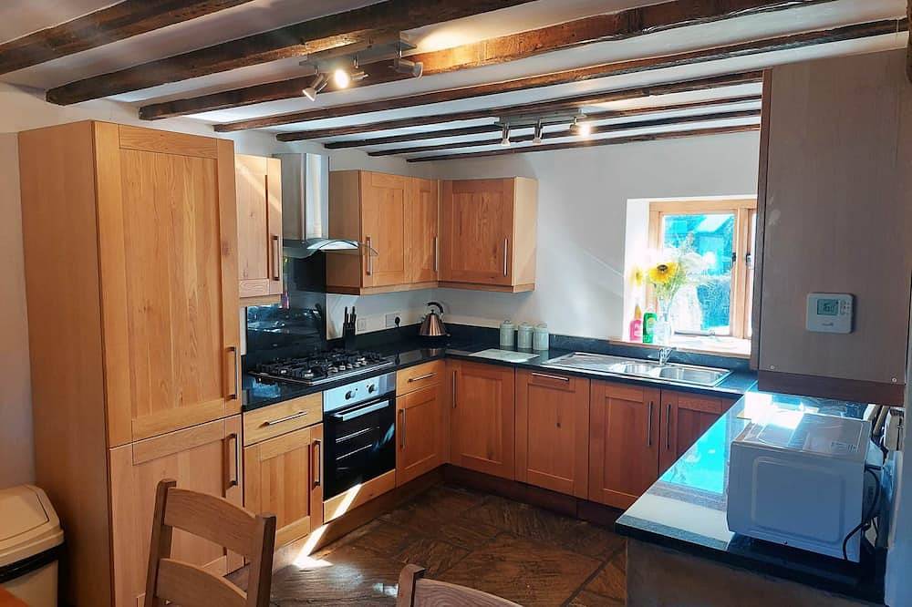 3 dormitorios, 250 años de edad, granero, jacuzzi privado, piscina in Merseyside