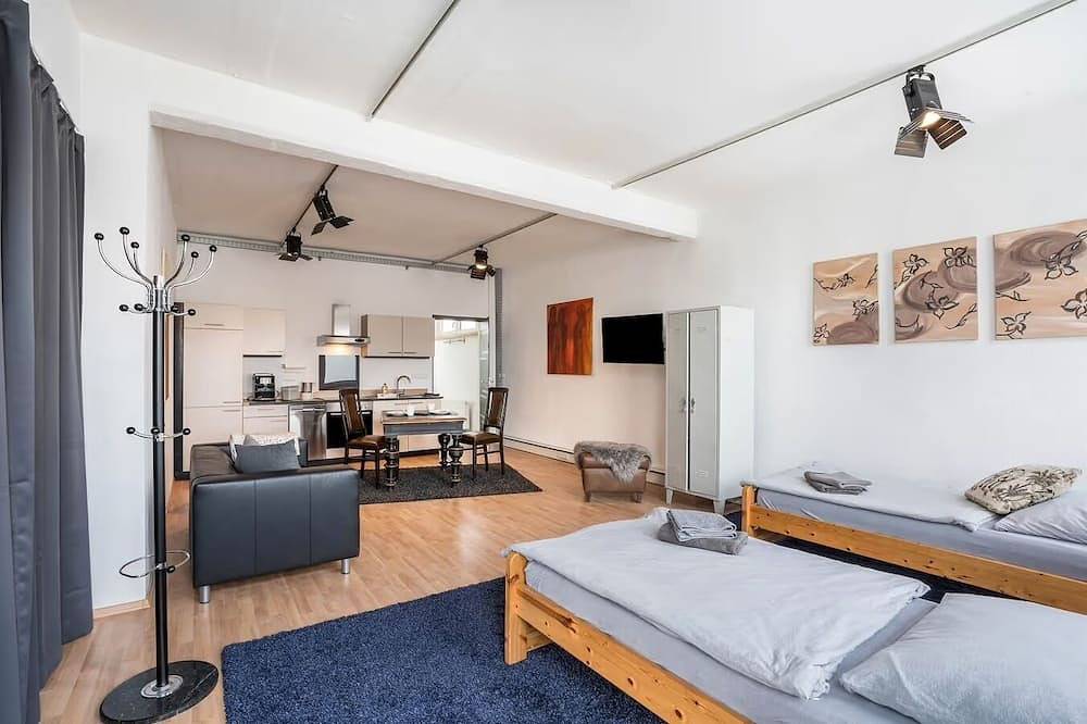 Ganze Wohnung, 40 qm Studiowohnung - Zentral in Groß-Umstadt mit Küche und Bad in Groß-Umstadt, Main-Odenwald