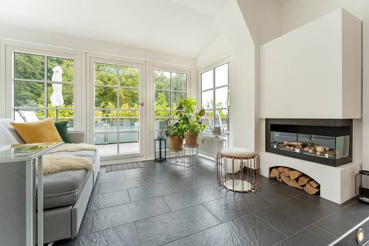 Ferienwohnung für 2 Personen, mit Balkon und Terrasse sowie Garten und Seeblick in Kellersee