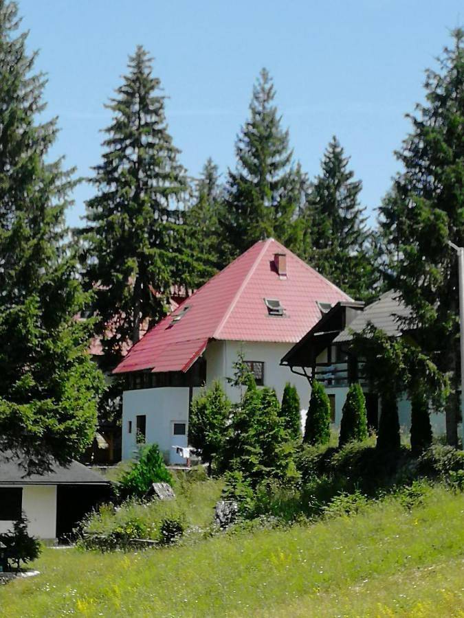 Cottage pour 15 personnes, avec jardin ainsi que vue et balcon