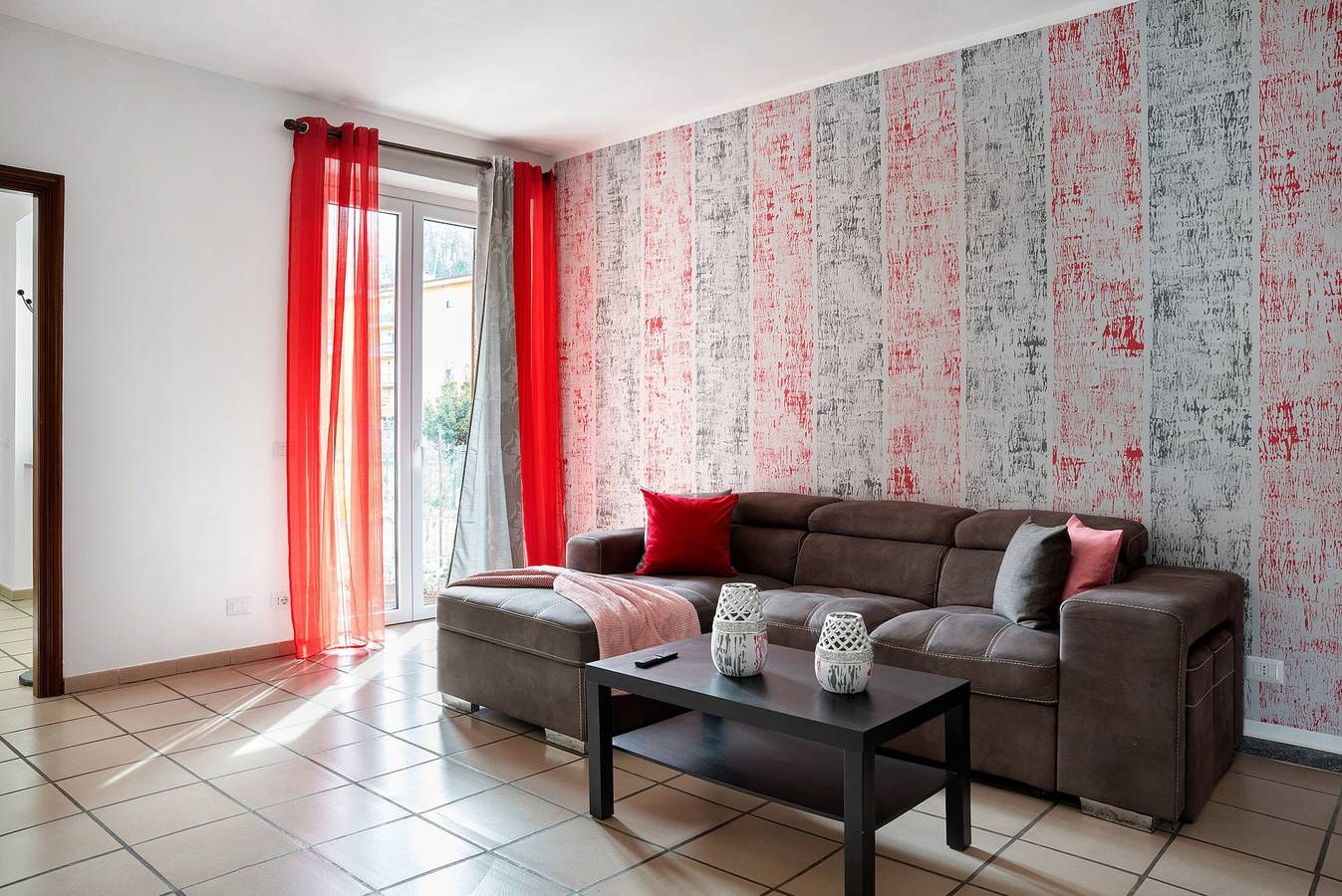 Ganze Wohnung, Ferienwohnung 'Casa Vacanze Nada' mit Privatterrasse, Wlan und Klimaanlage in Dogliani, Langhe