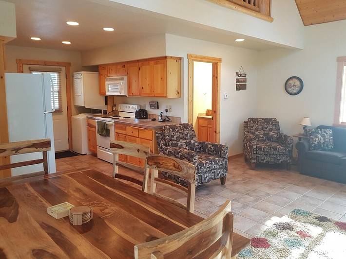 Log cabin for 4 people, with terrace in Oregon