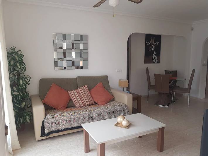 Ferienwohnung für 4 Personen, mit Terrasse und Garten sowie Pool, kinderfreundlich in Orihuela Costa - 3