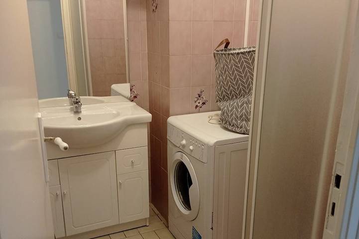 Location de vacances pour 6 personnes, avec jardin ainsi que terrasse et jacuzzi à Nyoiseau - 3