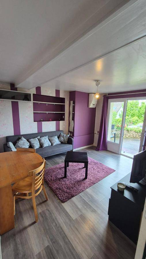 Gîte pour 4 personnes, avec vue ainsi que jardin et terrasse, animaux acceptés à Bures-sur-Yvette - 2