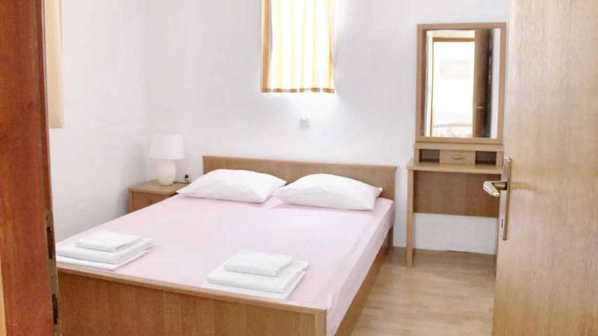 Ferienwohnung für 3 Personen, mit Balkon in Razanac - 3