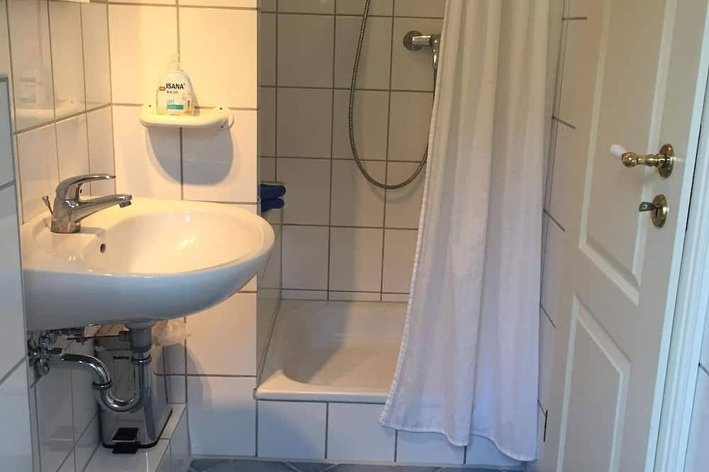 Ganze Wohnung, Ferien-Apartment Goos - Appartement/Fewo, Dusche, Wc, 1 Schlafraum in Bosau, Ostholstein