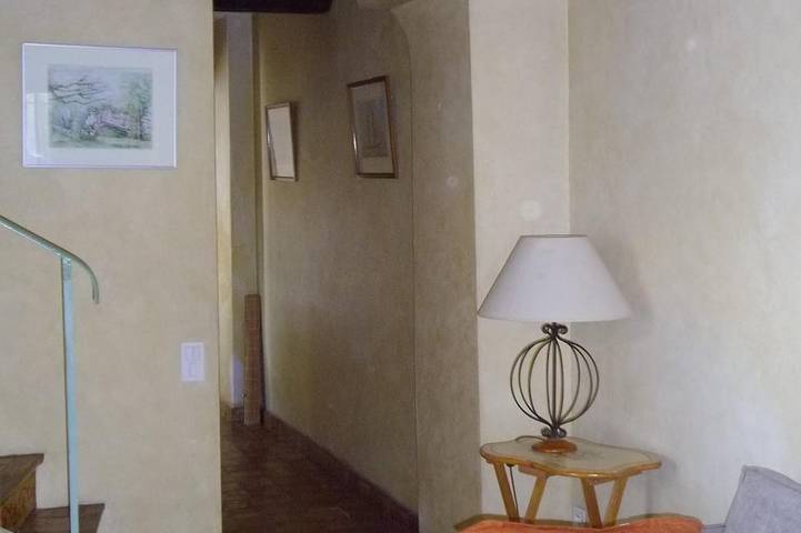 Charmantes Haus im historischen Zentrum von Villeneuve lès Avignon. in Villeneuve-lès-Avignon, Nimes und Umgebung