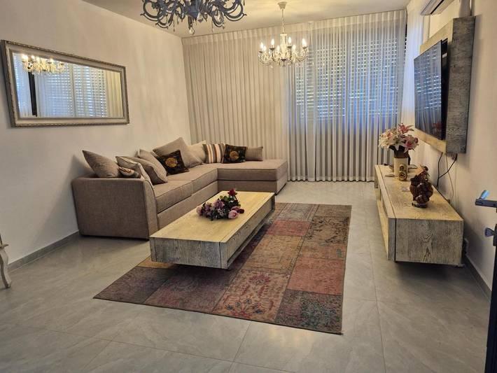 Villa for 12 people, with garden - 1