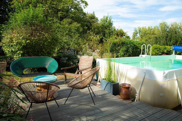 Chambre d’hôte pour 2 personnes, avec Balcon et Terrasse ainsi que Jardin et Piscine