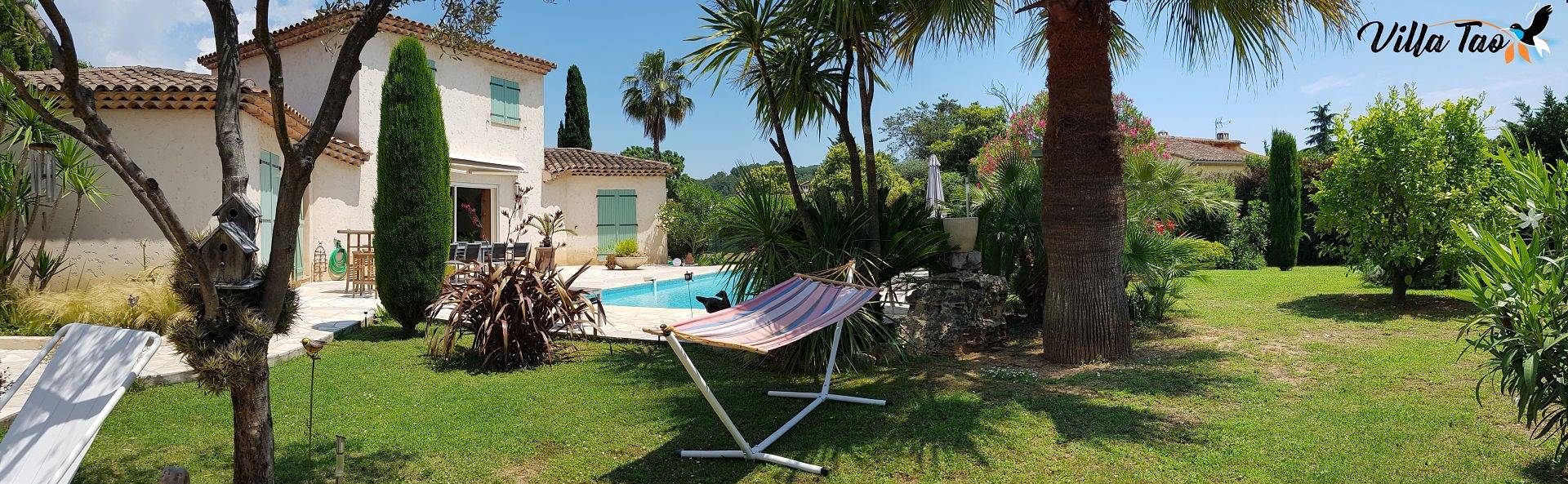 Chambres d'hôtes / Relais pour Motards à la Villa Tao - Chambre Bambou in Grasse, Région de Cannes