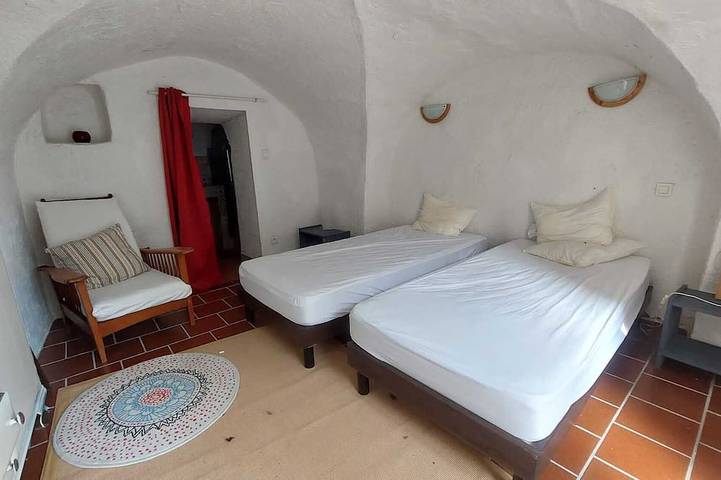 Location de vacances pour 6 personnes, avec balcon ainsi que jacuzzi et jardin à Labastide-de-Virac - 4