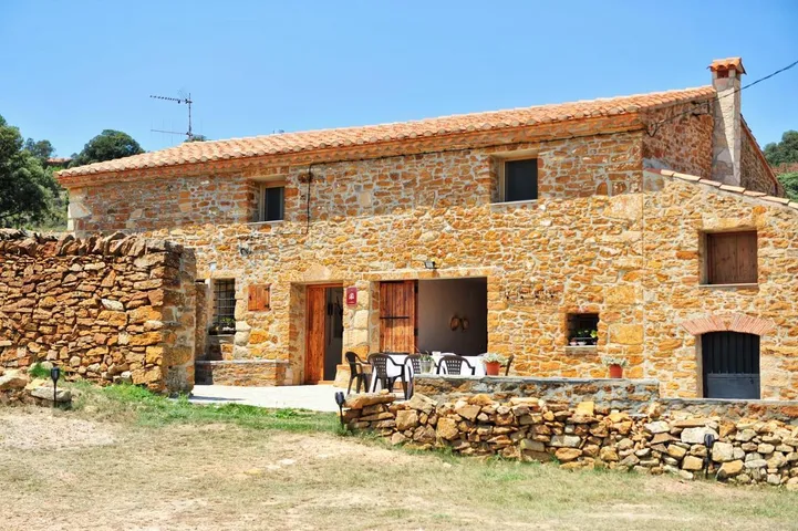 Casa de vacaciones para 12 personas, con jardín además de terraza y vistas, Se admiten mascotas - 1
