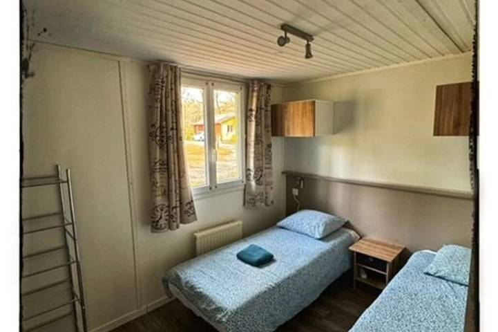 Gîte pour 6 personnes, avec terrasse, animaux acceptés à Espagnac - 3