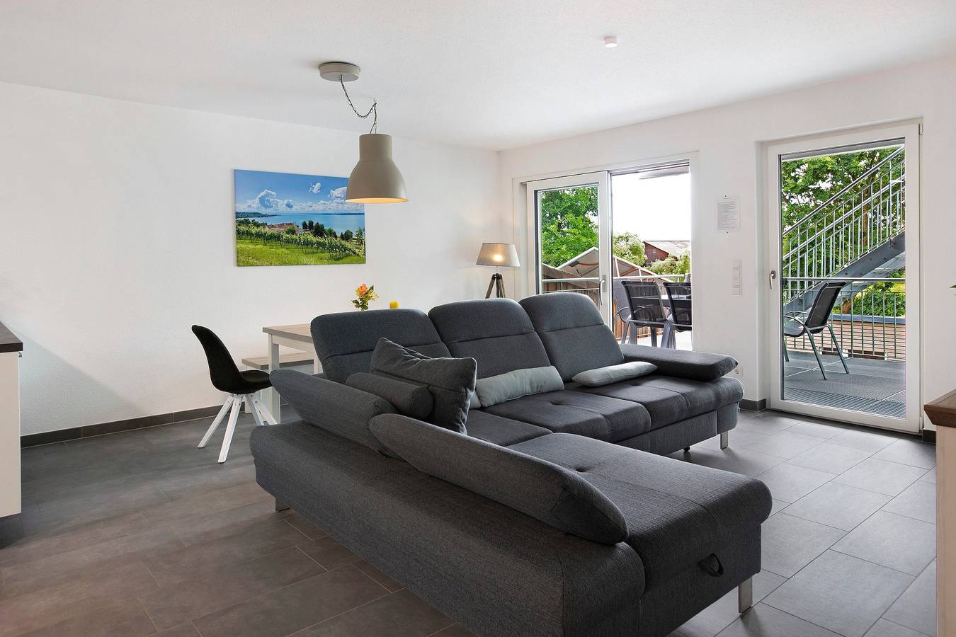 Ganze Wohnung, Ferienwohnung Donautal – Helle Wohnung im 1. Obergeschoss mit Balkon und Schwimmteich in Meßkirch, Region Bodensee-Oberschwaben