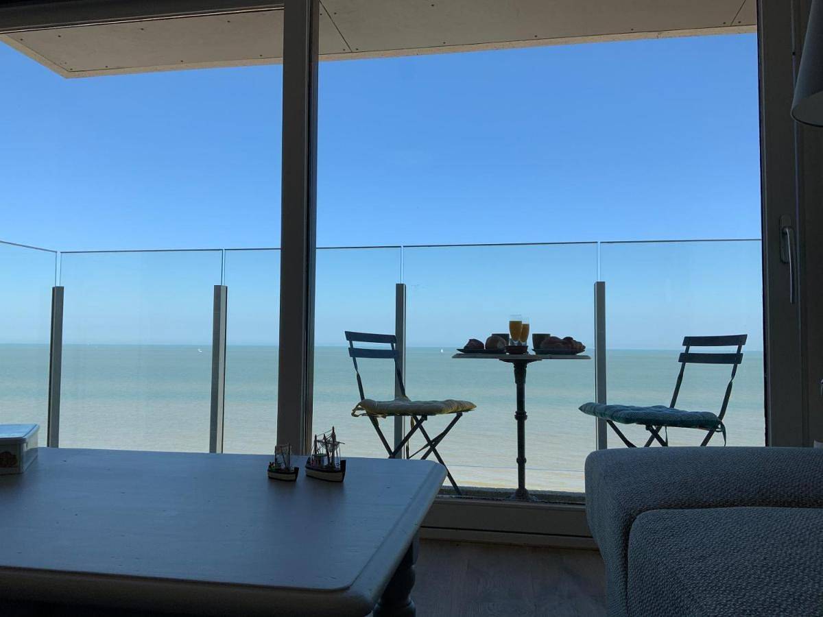 Geheel appartement, Genieten van de Vlaamse kust met prachtig zeezicht in Wenduine, De Haan