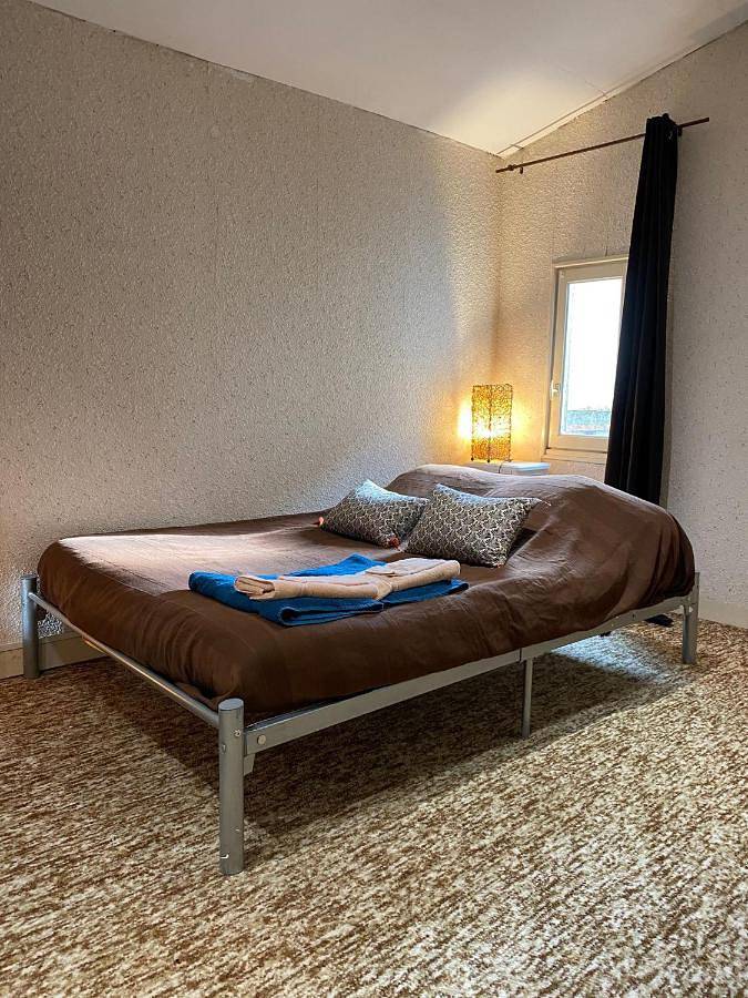 Chambre d’hôte pour 5 personnes, avec jardin et terrasse, animaux acceptés à Montournais