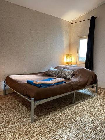 Cottage pour 5 personnes, avec terrasse et jardin, animaux acceptés à Montournais