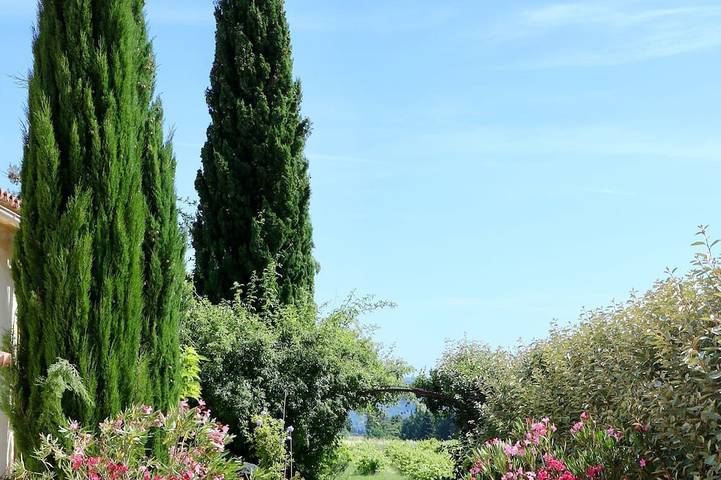 Appartement entier, La Bastide des Vasses/L atelier- Cosy & Romantic hideaway (3 pax maximum) in Cucuron, Parc naturel régional du Luberon
