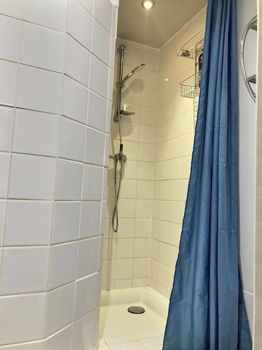 Appartement entier, Appartement Élégant et Confortable coté gare in Ambérieu-en-Bugey, Belley