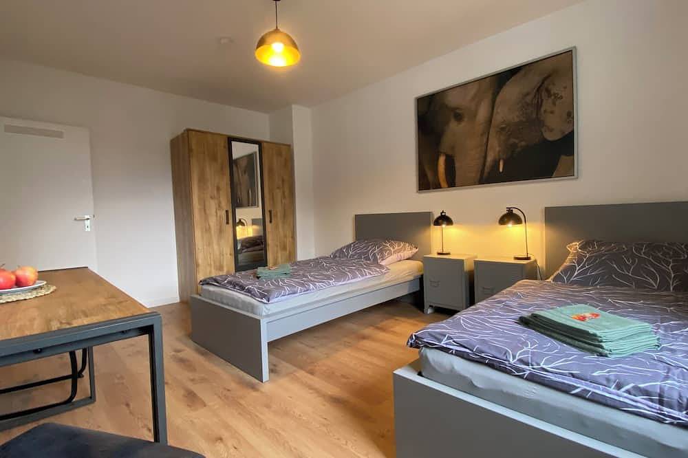 Entire apartment, Charlie, vacation apartment for up to 5 people in Solingen, Bergisch region