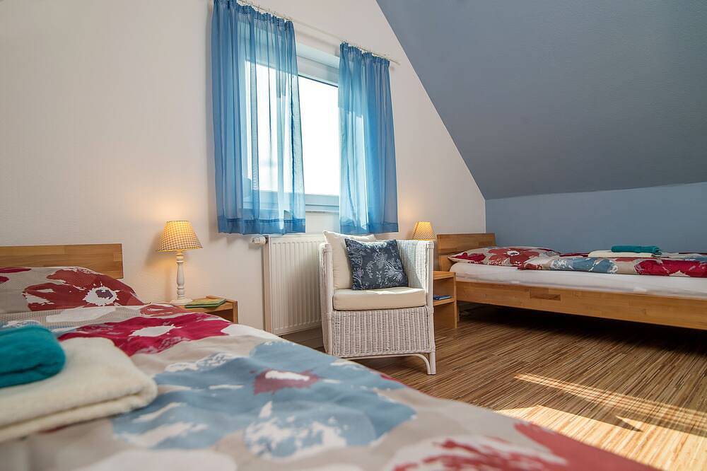 Ganze Wohnung, \"Landhaus Rothenburg\" - modernes Haus in freier Natur vor den Toren Rothenburgs in Rothenburg ob der Tauber, Taubertal