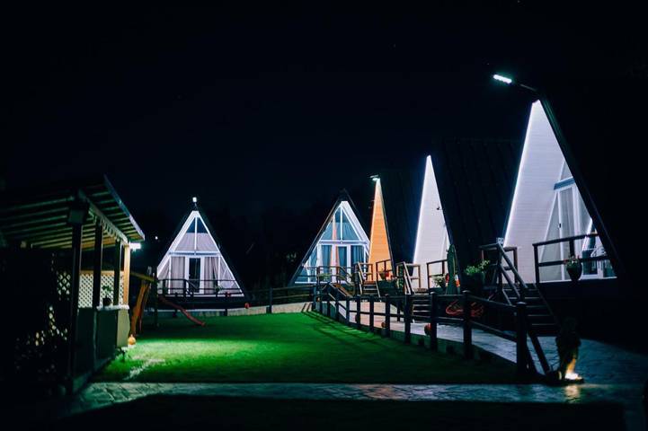 Chalet pour 4 personnes, avec jardin et vue, animaux acceptés