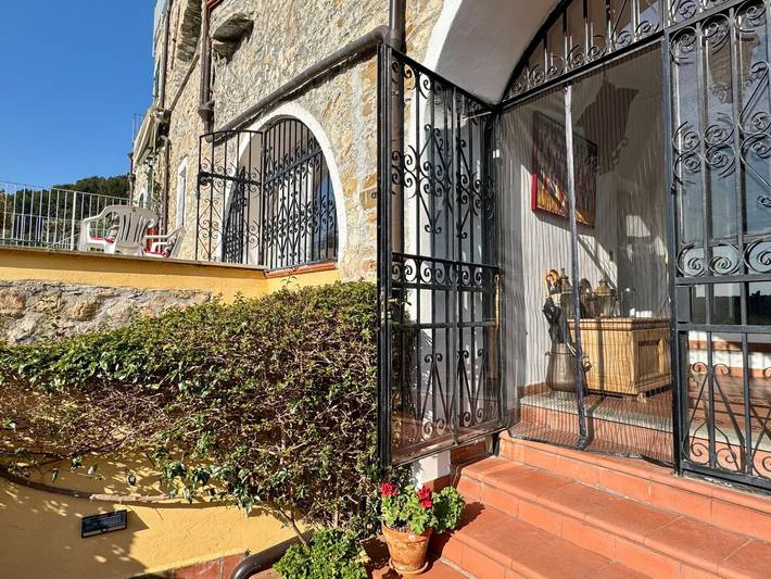 Gîte pour 4 personnes, avec Terrasse ainsi que Jardin et Vue à Diano San Pietro - 4