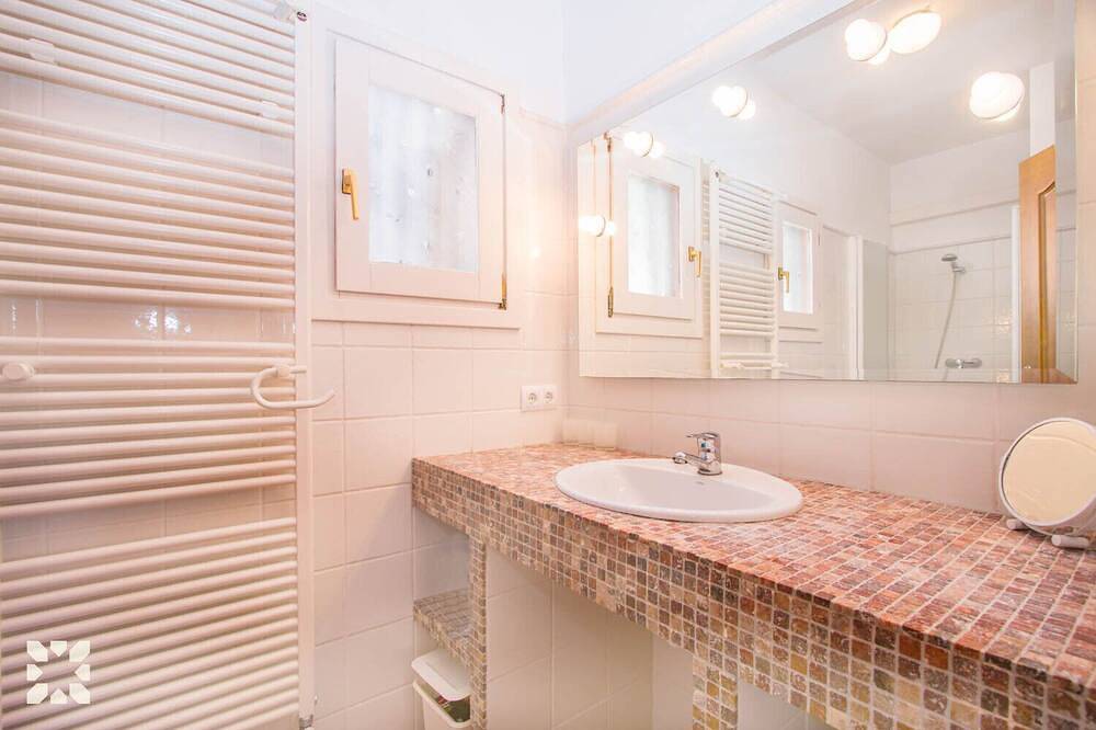 Villa California by Abahana Villas in La Fustera, Benisa