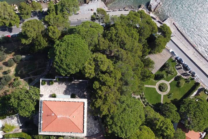 Villa für 16 Personen, mit Balkon und Garten - 1