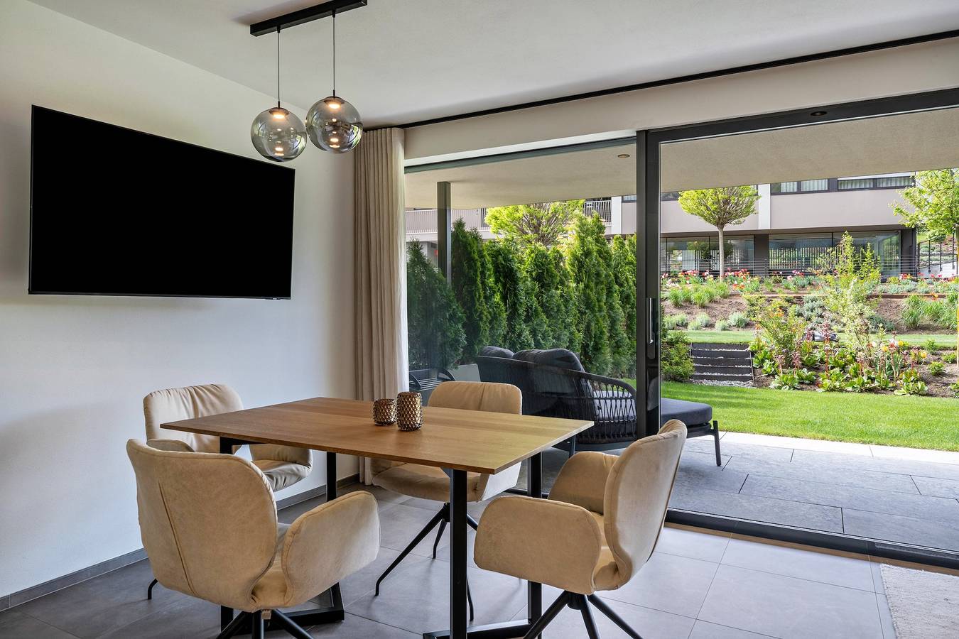 Appartamento intero, Appartamento per vacanze "Domizil Sonnengold" con vista sulle montagne, terrazza privata e Wi-Fi in Castelbello, Castelbello-Ciardes