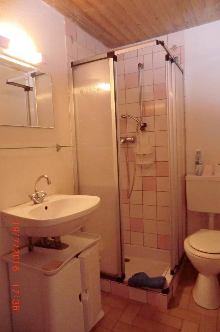 Gîte pour 4 personnes, avec vue et jardin dans Saint-Nicolas-de-Véroce - 2