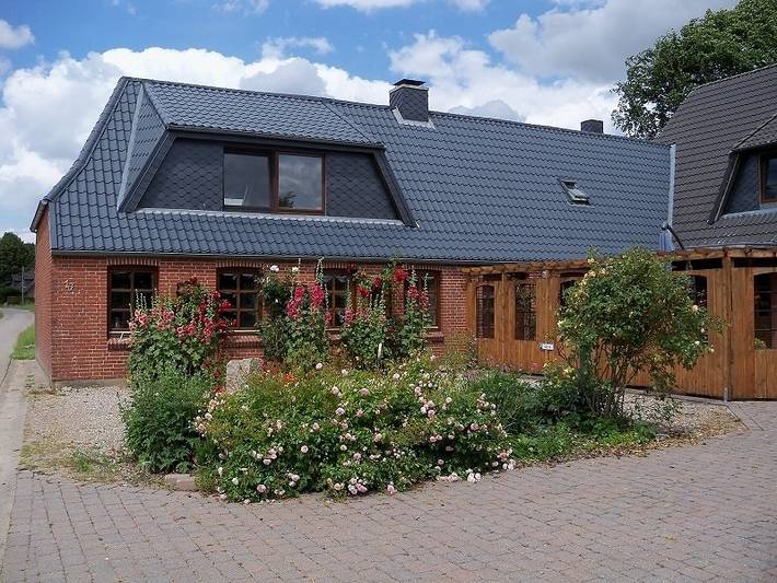 Ferienwohnung für 7 Personen, mit Terrasse und Garten, mit Haustier in Böklund