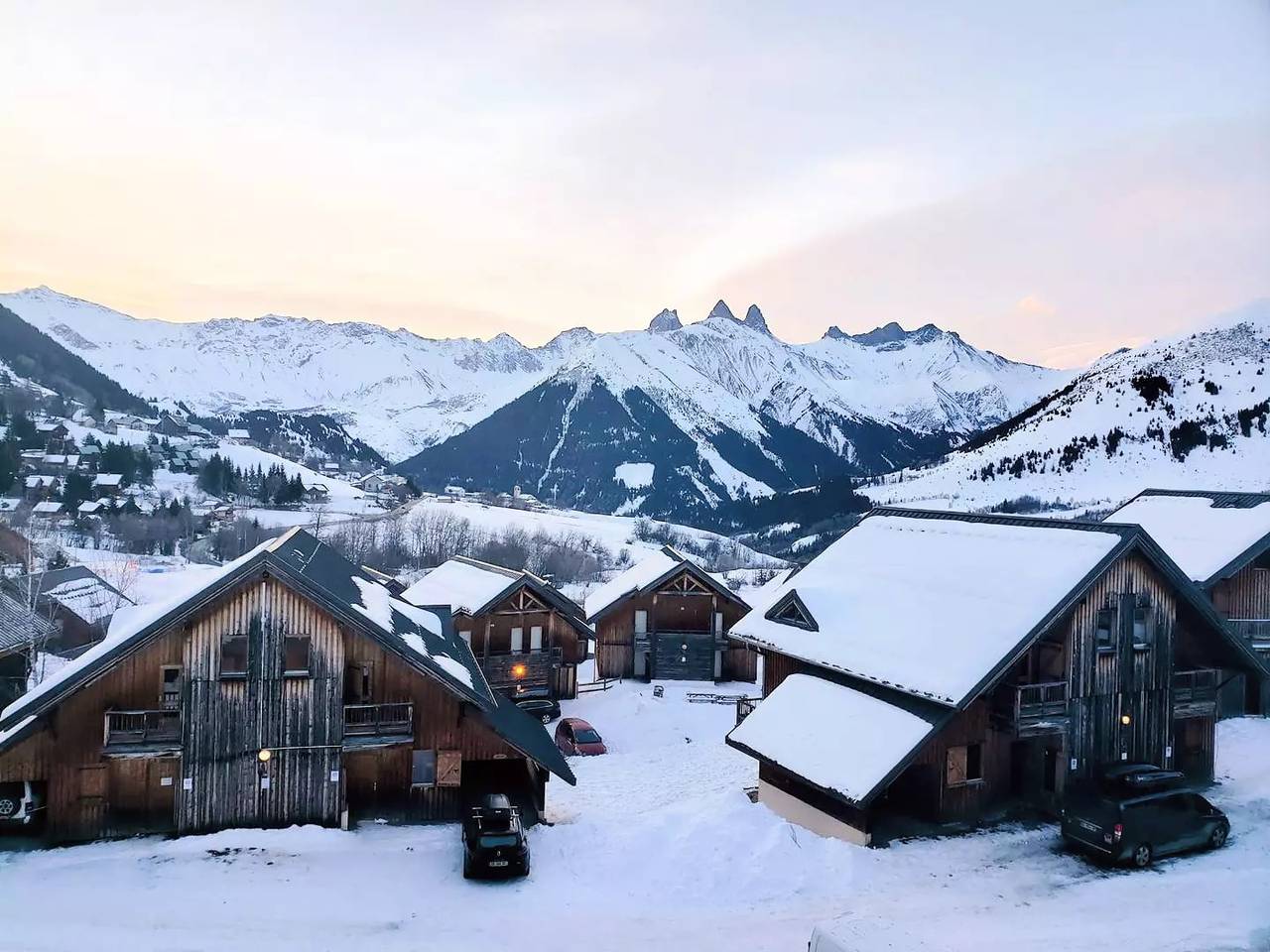 Apartamento entero, Apartamento cerca de las pistas y la escuela de esquí in Saint-Jean-d'Arves, Región de Saint-Jean-de-Maurienne