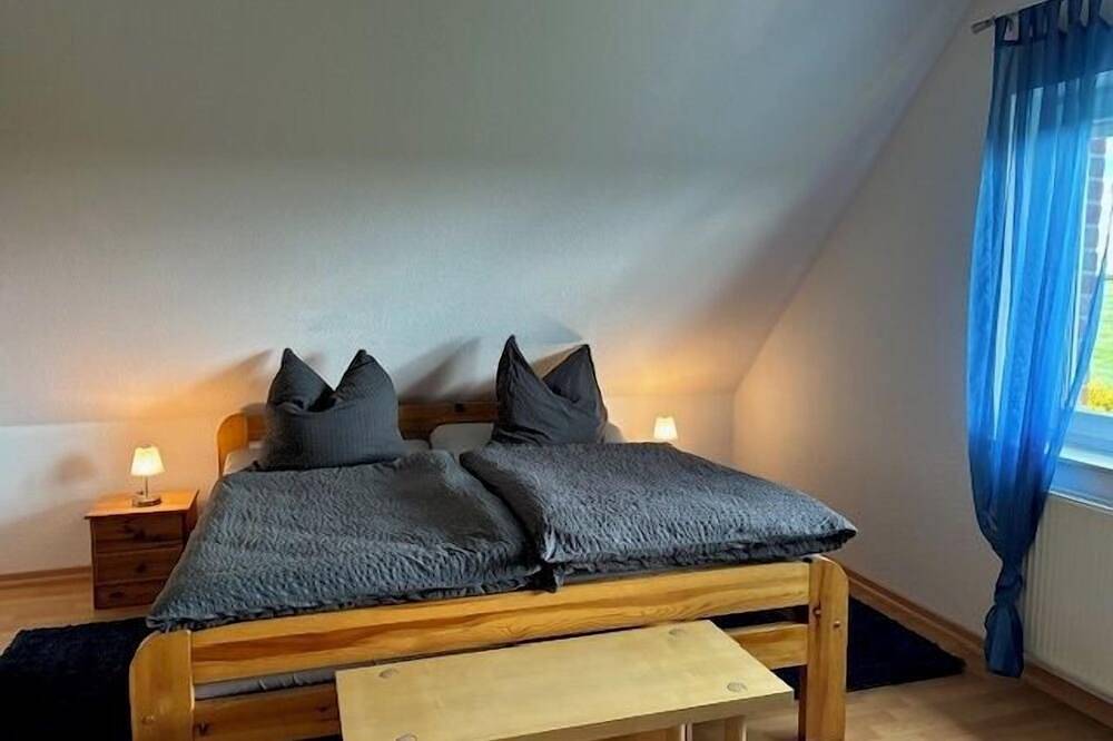 Tolles Haus mit Blick über Wiesen und Felder. Hunde erlaubt (Aufpreis) in Nesse, Dornum