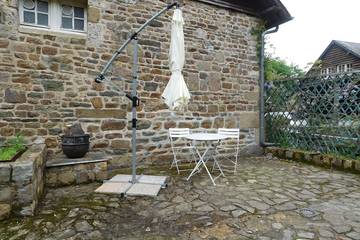 Gîte pour 2 personnes, avec jardin et terrasse à Campeaux