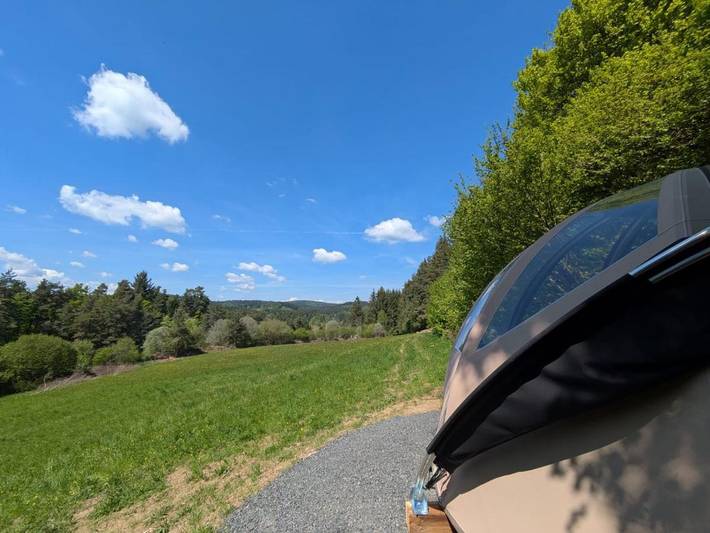 Location de vacances pour 4 personnes, avec vue sur le lac et balcon ainsi que vue et jardin à Usson-en-Forez - 2