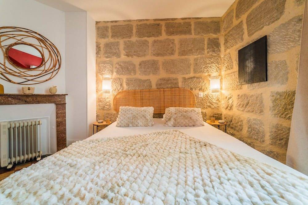 Entire apartment, Escale de Dali - Appartement 1 pièce in Brive-la-Gaillarde, Brive-la-Gaillarde region