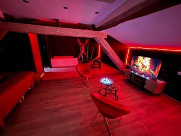 Gîte pour 2 personnes, avec jacuzzi dans Pont-de-Veyle