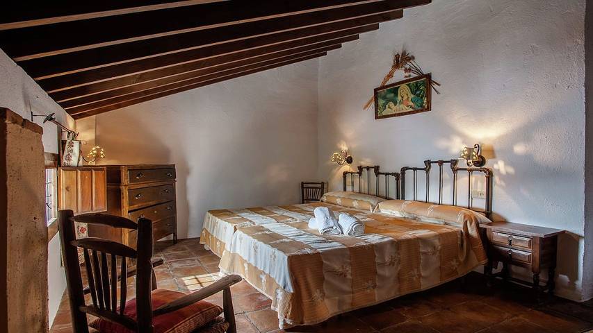 Casa rural para 11 personas, con piscina y jardín, Se admiten mascotas en Algarinejo - 4